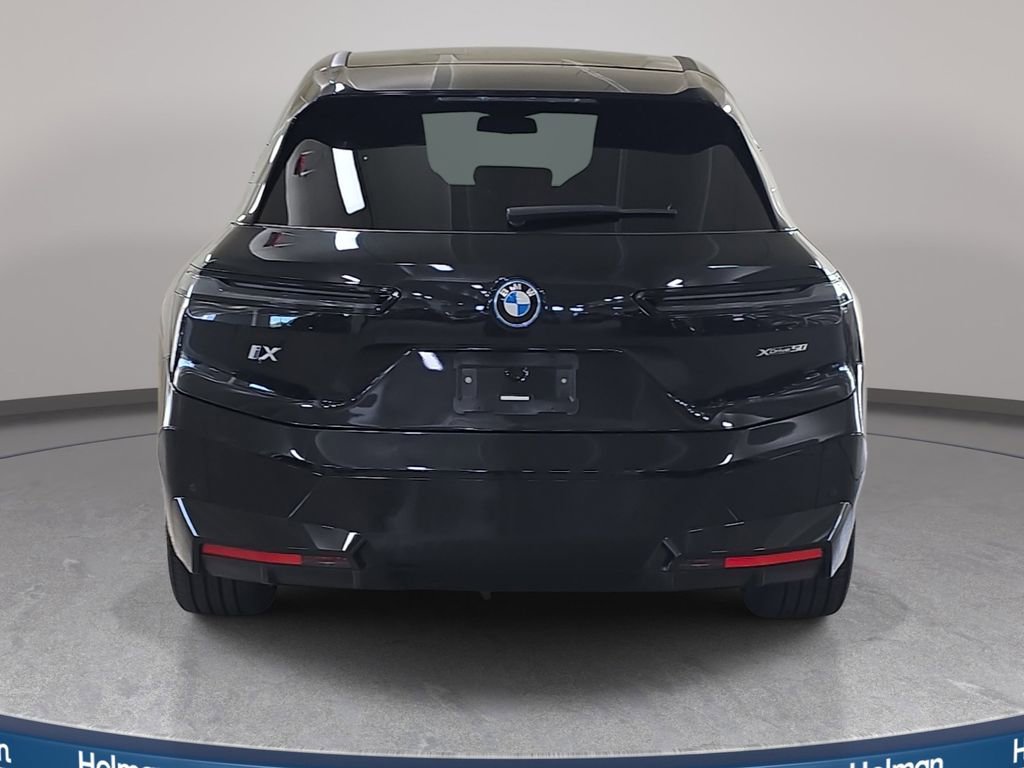 Used 2023 BMW iX xDrive50 w/ Ultimate Package 2 AWD/4WD image 8