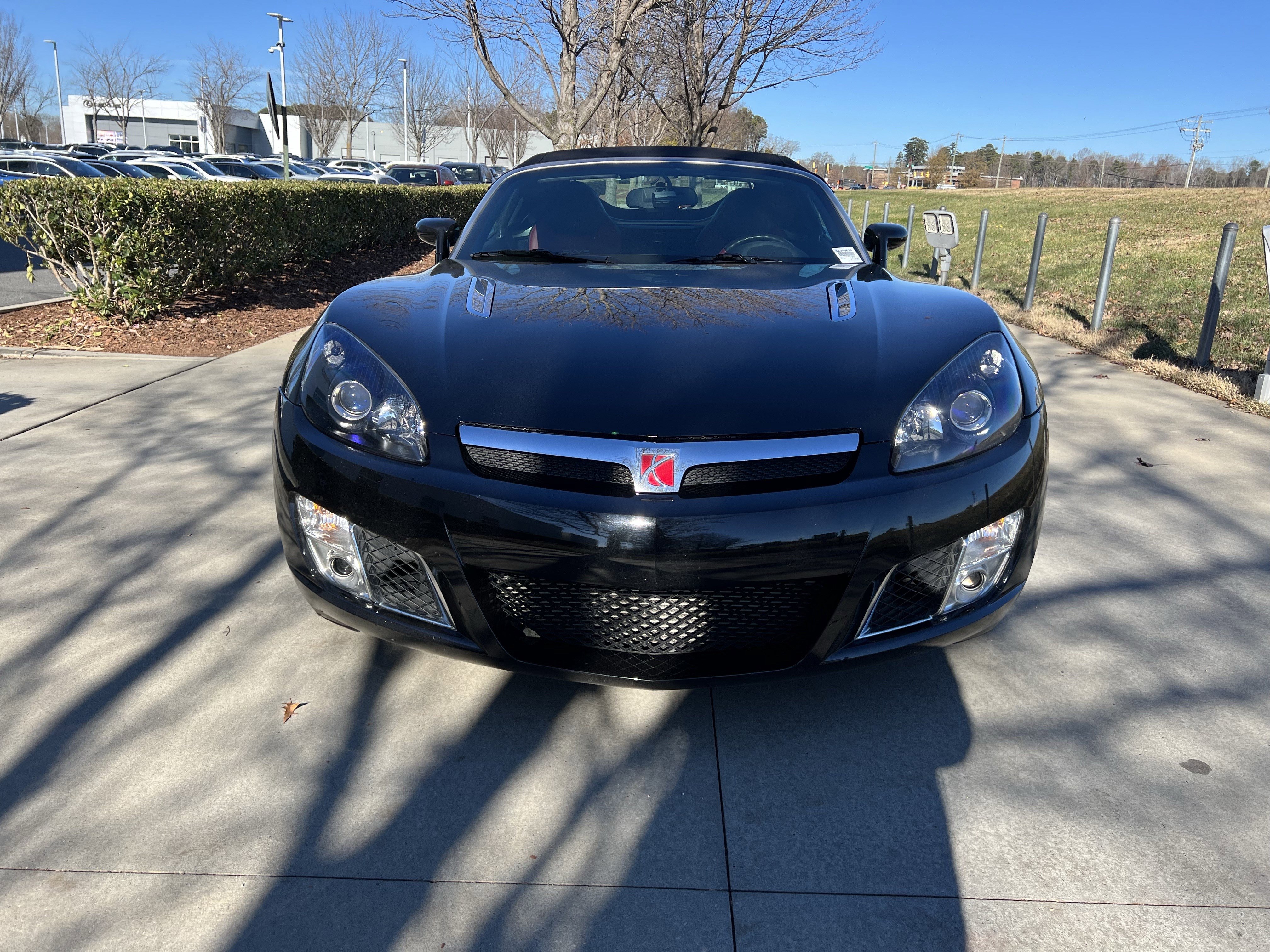 Used 2008 Saturn Sky Red Line image 3