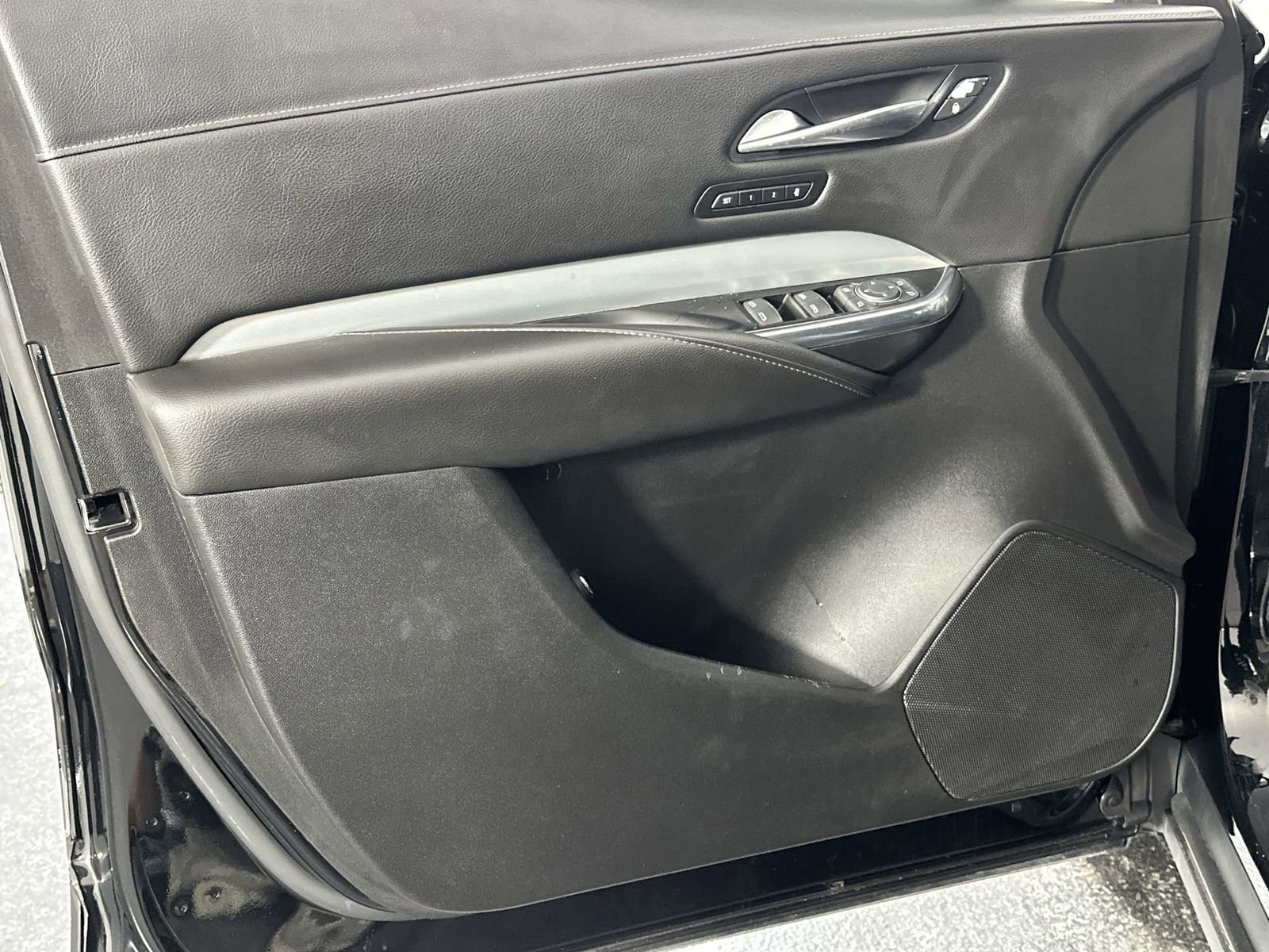 Used 2019 Cadillac XT4 Premium Luxury image 33