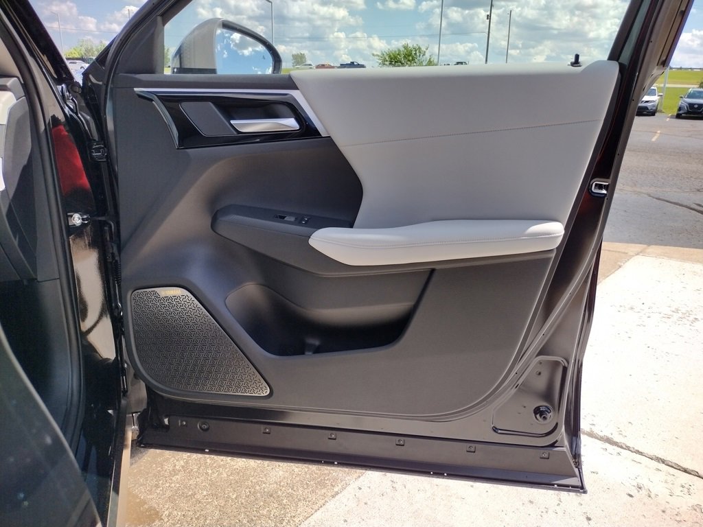 New 2025 Mitsubishi Outlander SE image 20