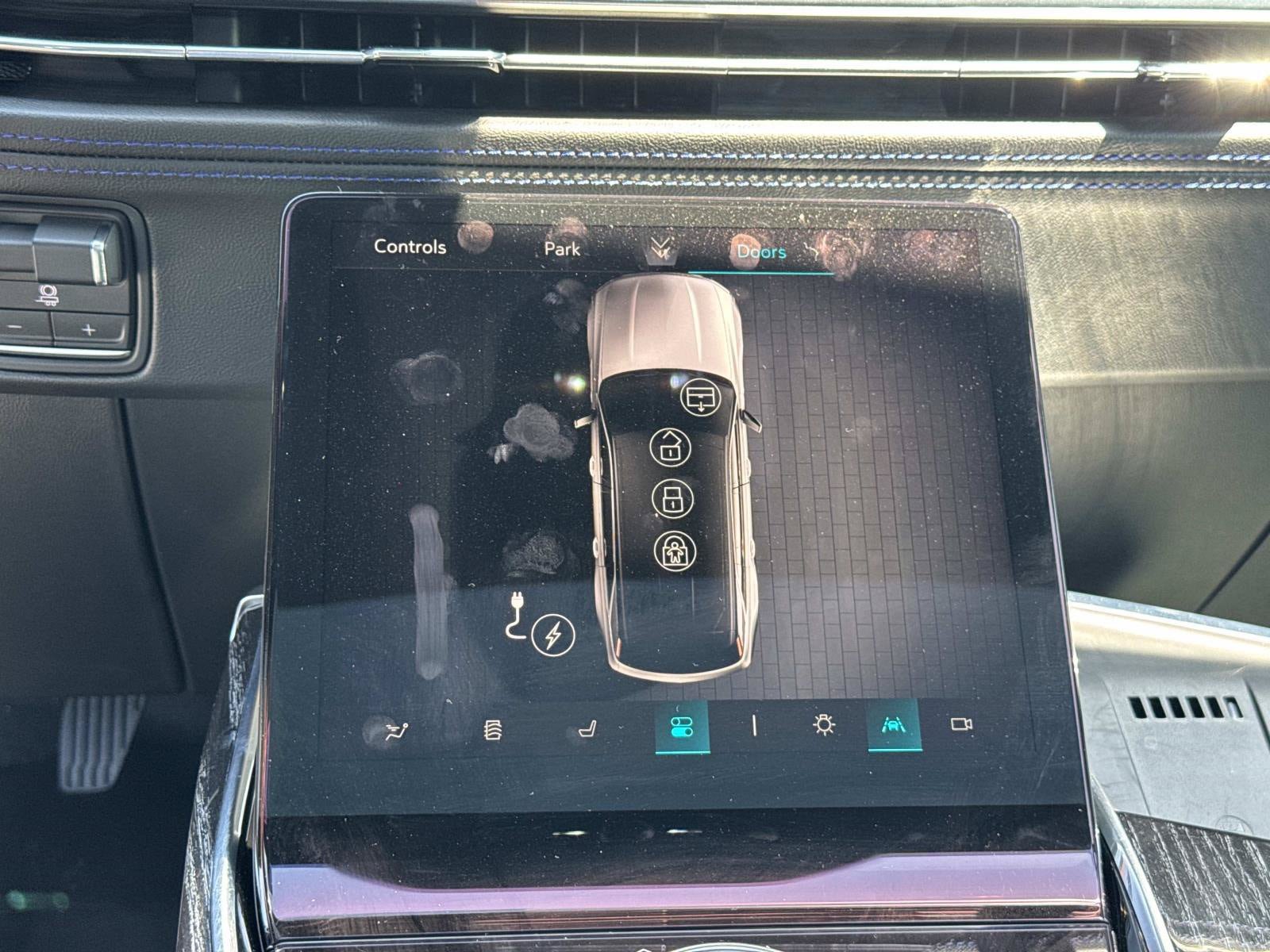 Used 2026 Cadillac Escalade IQ Luxury 1 w/ LPO, Floor Liner Package AWD/4WD image 22