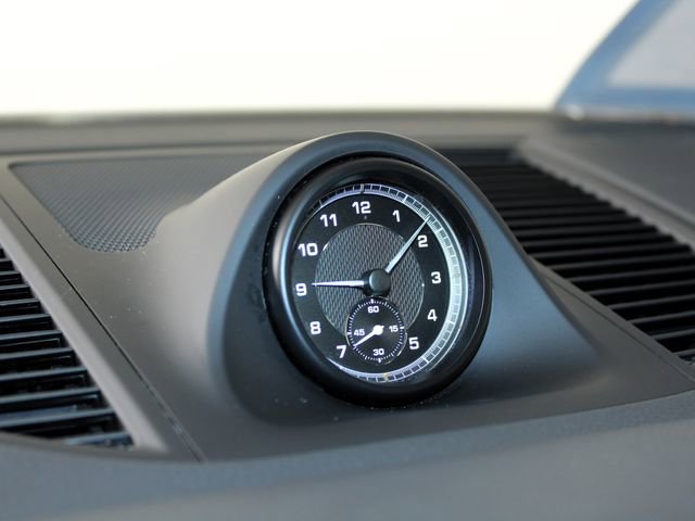 Certified 2024 Porsche Macan image 15