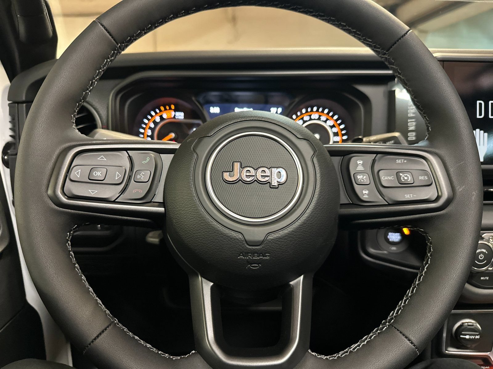 New 2026 Jeep Wrangler Unlimited Rubicon AWD/4WD image 23