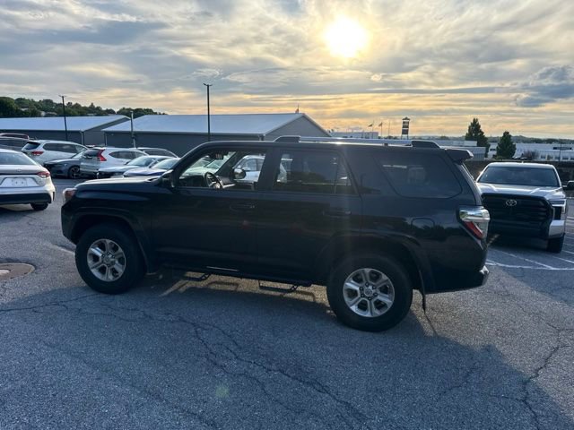 Used 2024 Toyota 4Runner SR5 Premium w/ Moonroof Package AWD/4WD image 3
