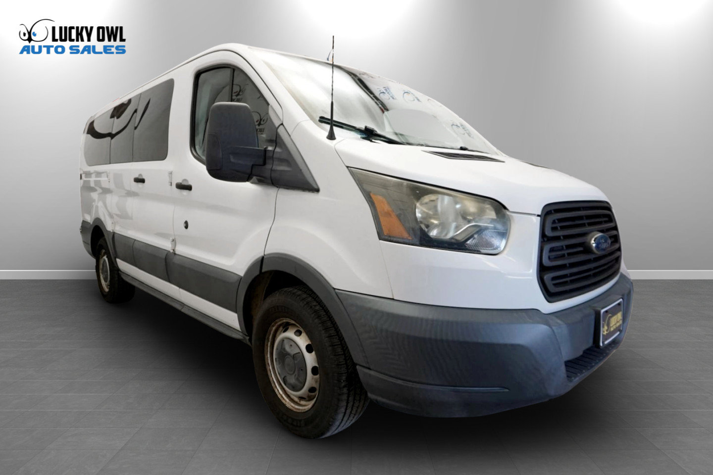 Used 2016 Ford Transit 150 XL RWD image 25
