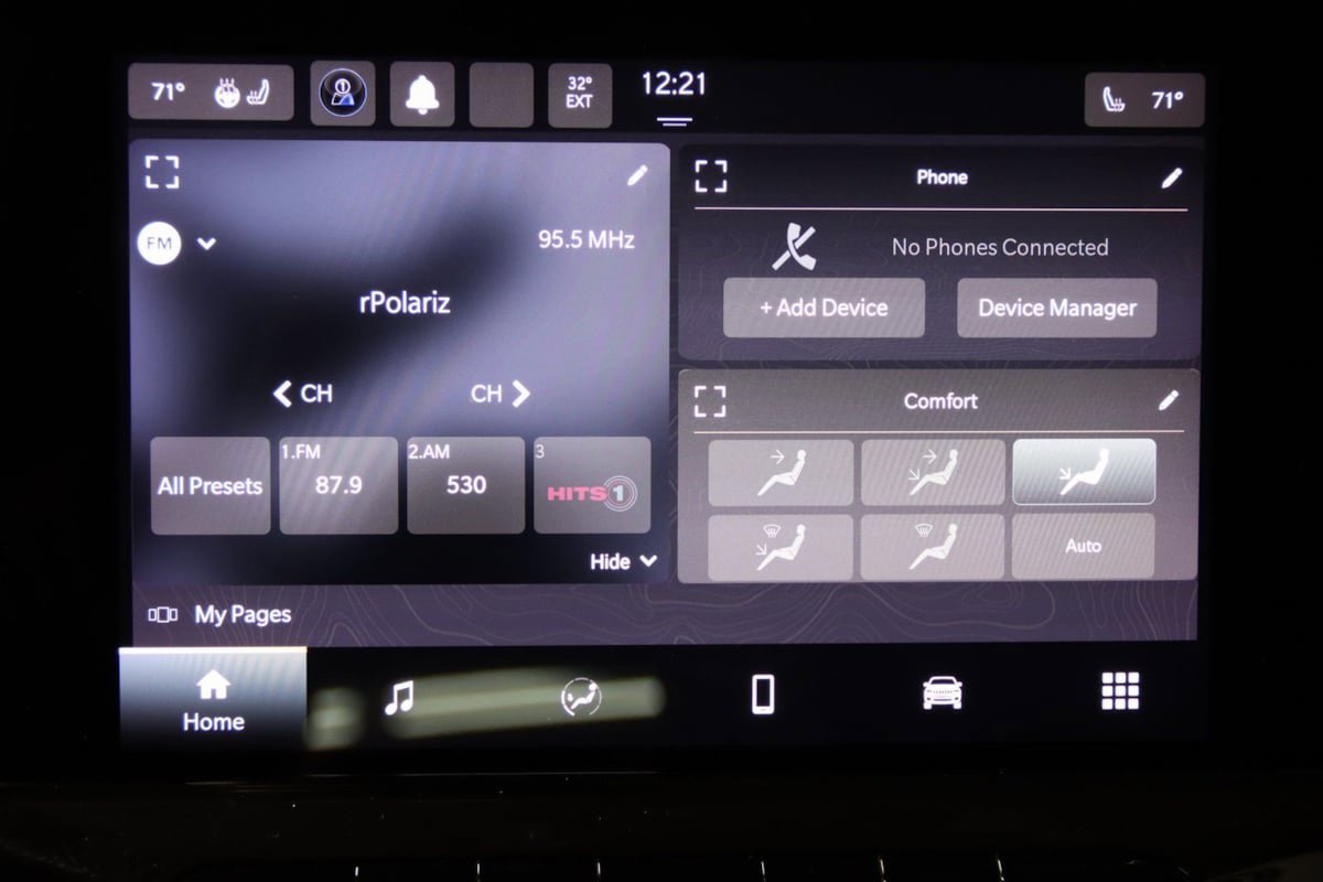Used 2022 Jeep Compass Limited image 41