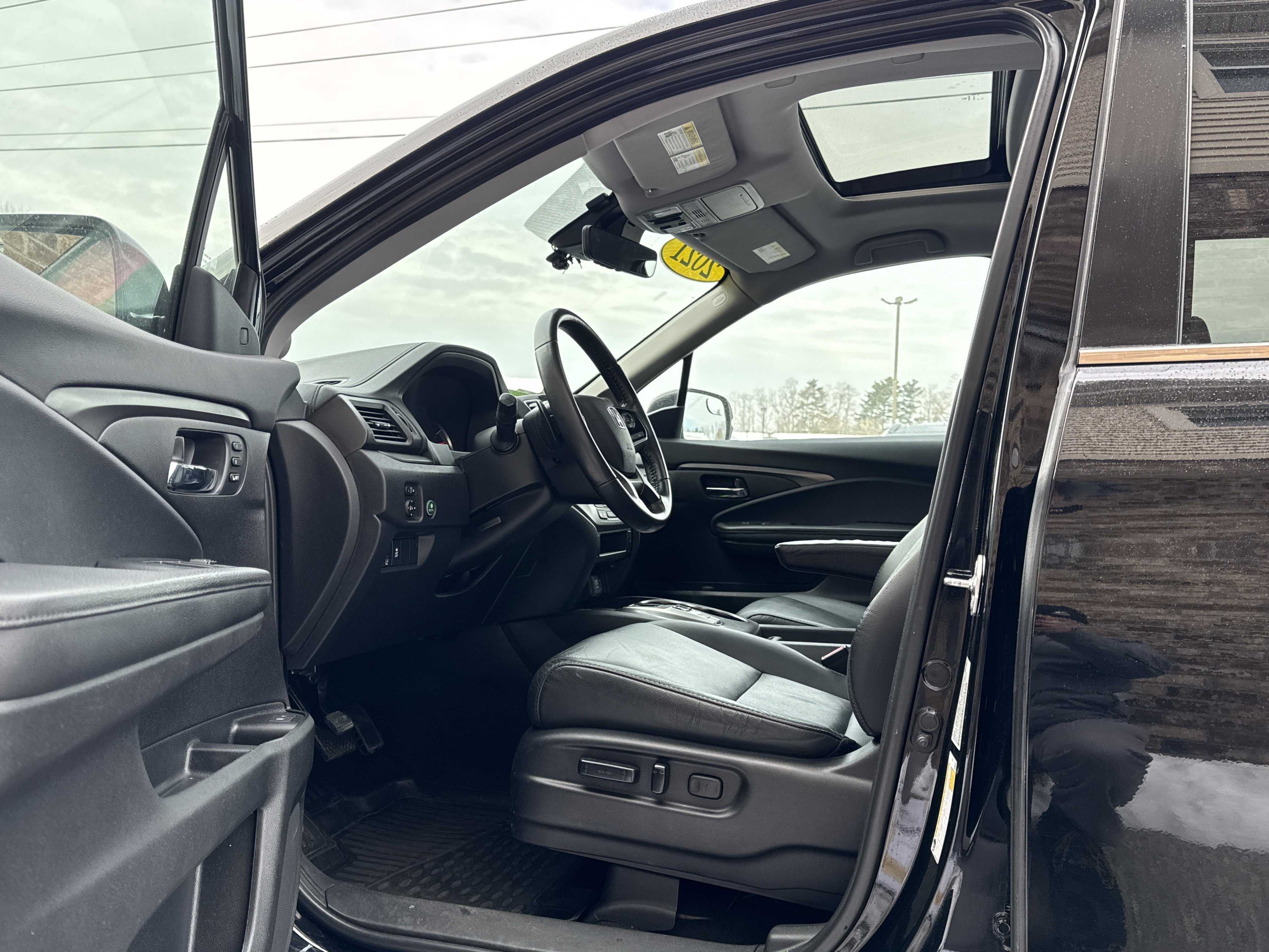 Used 2021 Honda Pilot Special Edition image 9