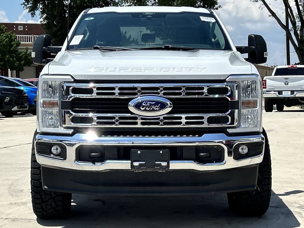 Used 2025 Ford F250 XLT w/ FX4 Off-Road Package AWD/4WD image 8