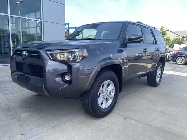 Used 2022 Toyota 4Runner SR5 Premium w/ Moonroof Package AWD/4WD image 12