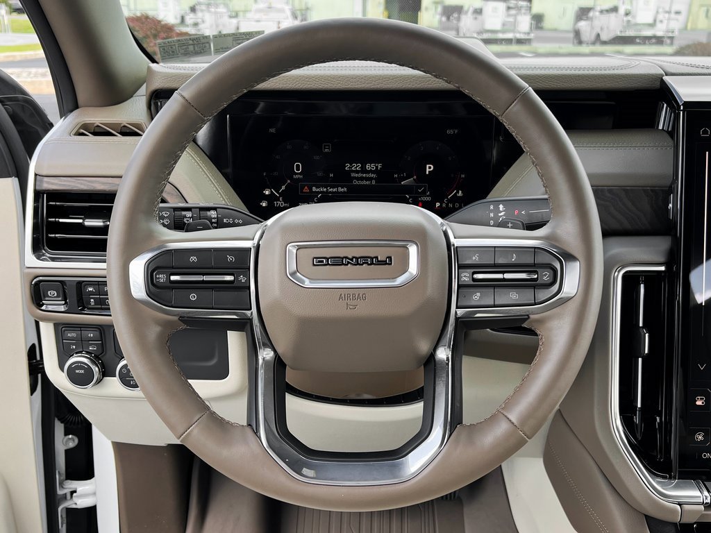 Used 2025 GMC Yukon XL Denali image 27