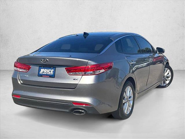Used 2018 Kia Optima EX w/ Premium Package FWD image 2