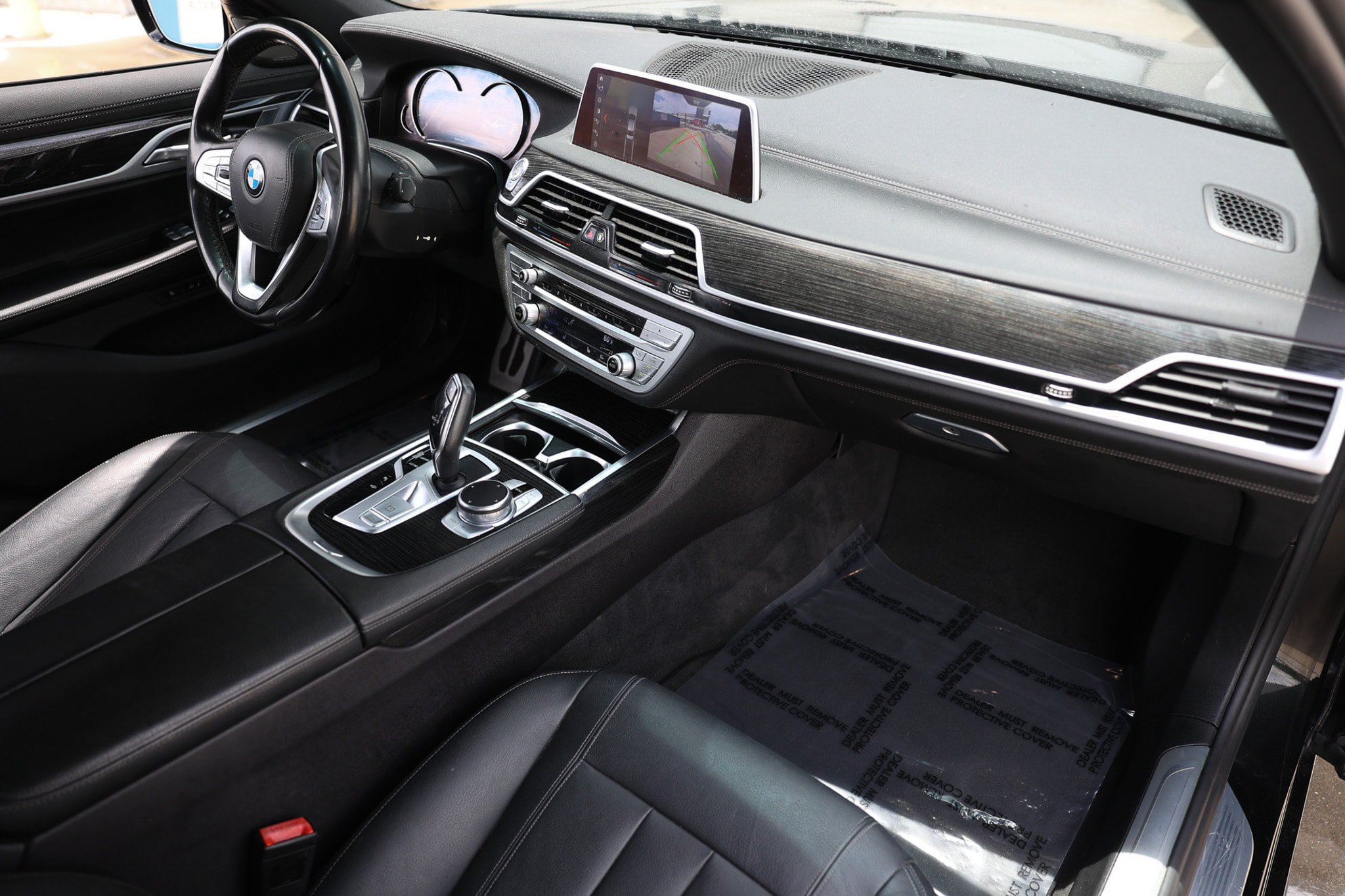 Used 2019 BMW 740i w/ M Sport Package RWD image 21
