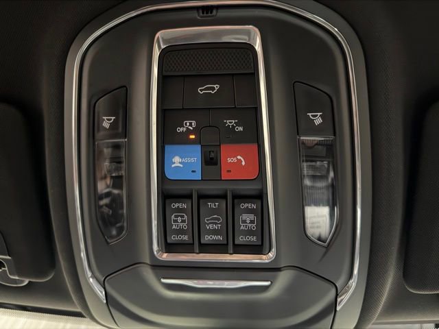 Used 2024 Jeep Grand Cherokee L Limited w/ Luxury Tech Group II AWD/4WD image 49