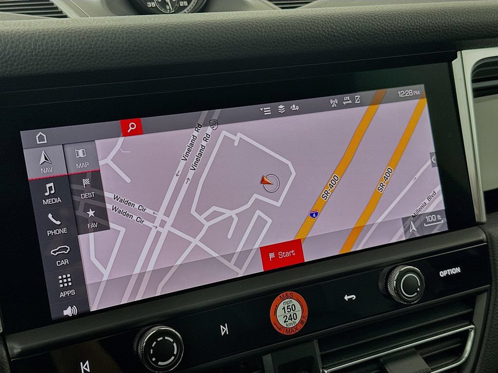 New 2025 Porsche Macan AWD/4WD image 16