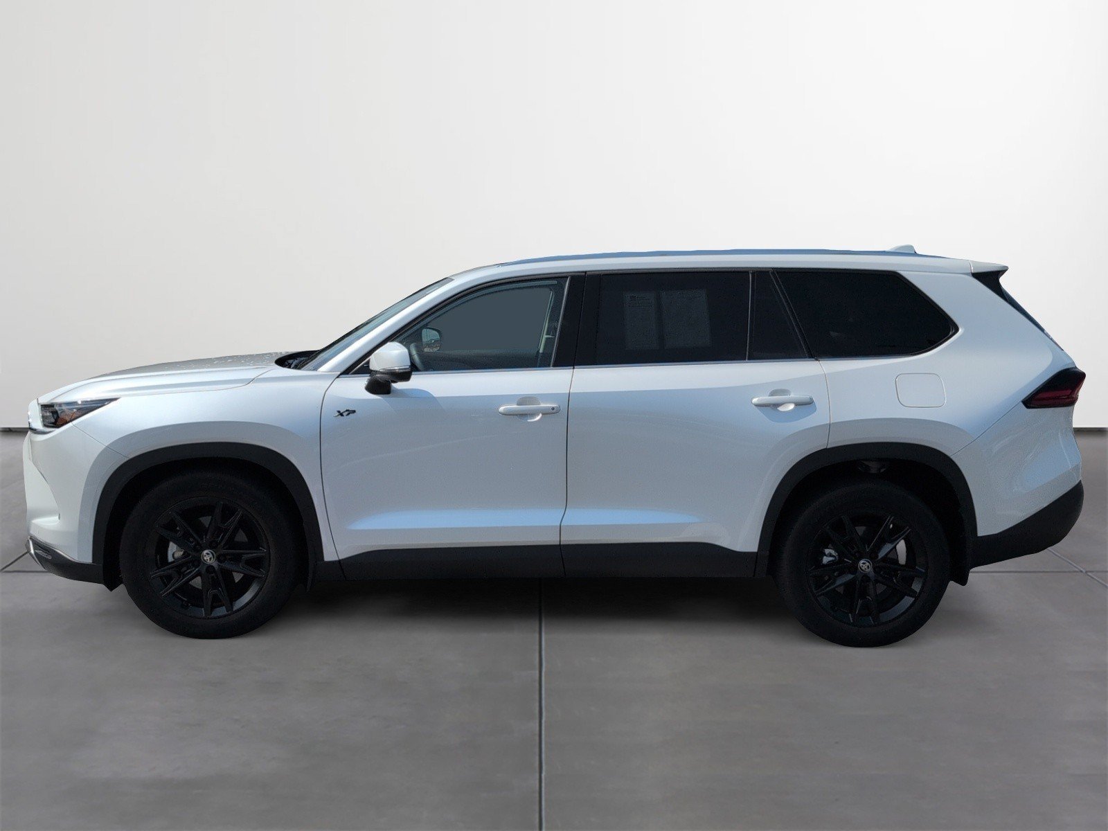 Certified 2025 Toyota Grand Highlander AWD image 3