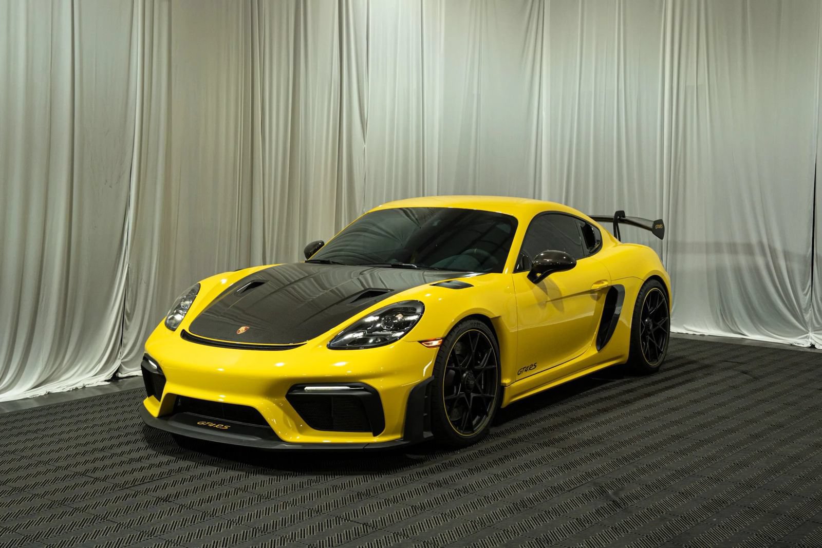Used 2023 Porsche 718 Cayman GT4 RS w/ Weissach Package RWD image 2