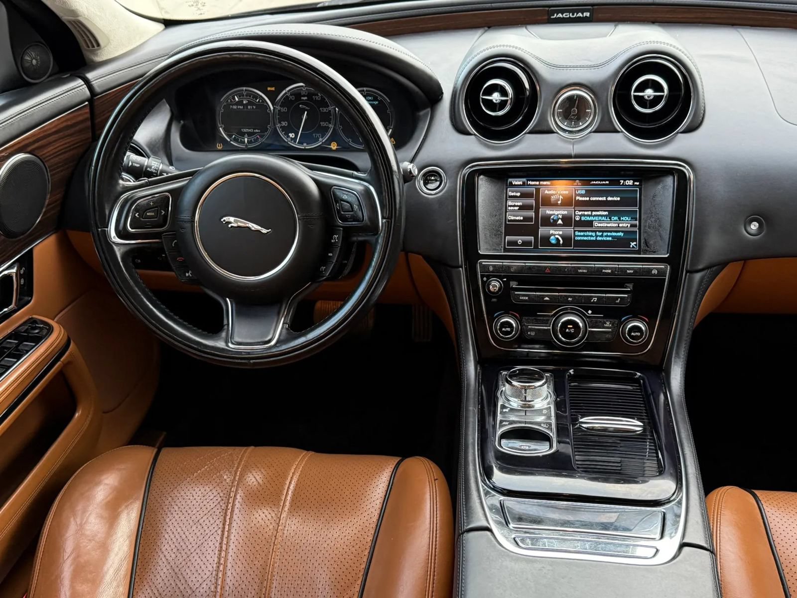 Used 2015 Jaguar XJ L Portfolio AWD/4WD image 13