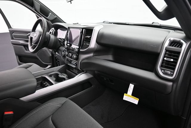 New 2026 RAM 1500 4x4 Crew Cab image 17