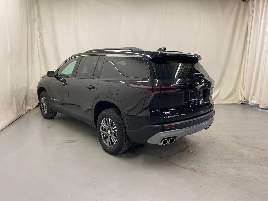 Used 2026 Chevrolet Traverse LT AWD/4WD image 5