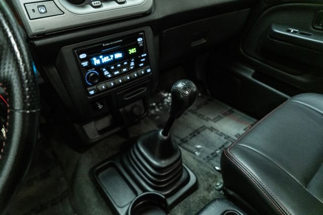 Used 2001 Nissan Frontier S/C image 25