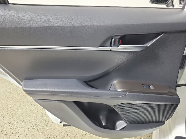 Used 2024 Toyota Camry SE FWD image 14