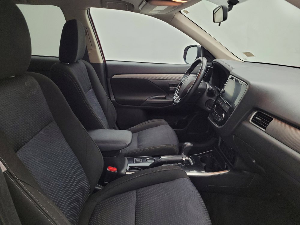 Used 2018 Mitsubishi Outlander SE FWD image 21