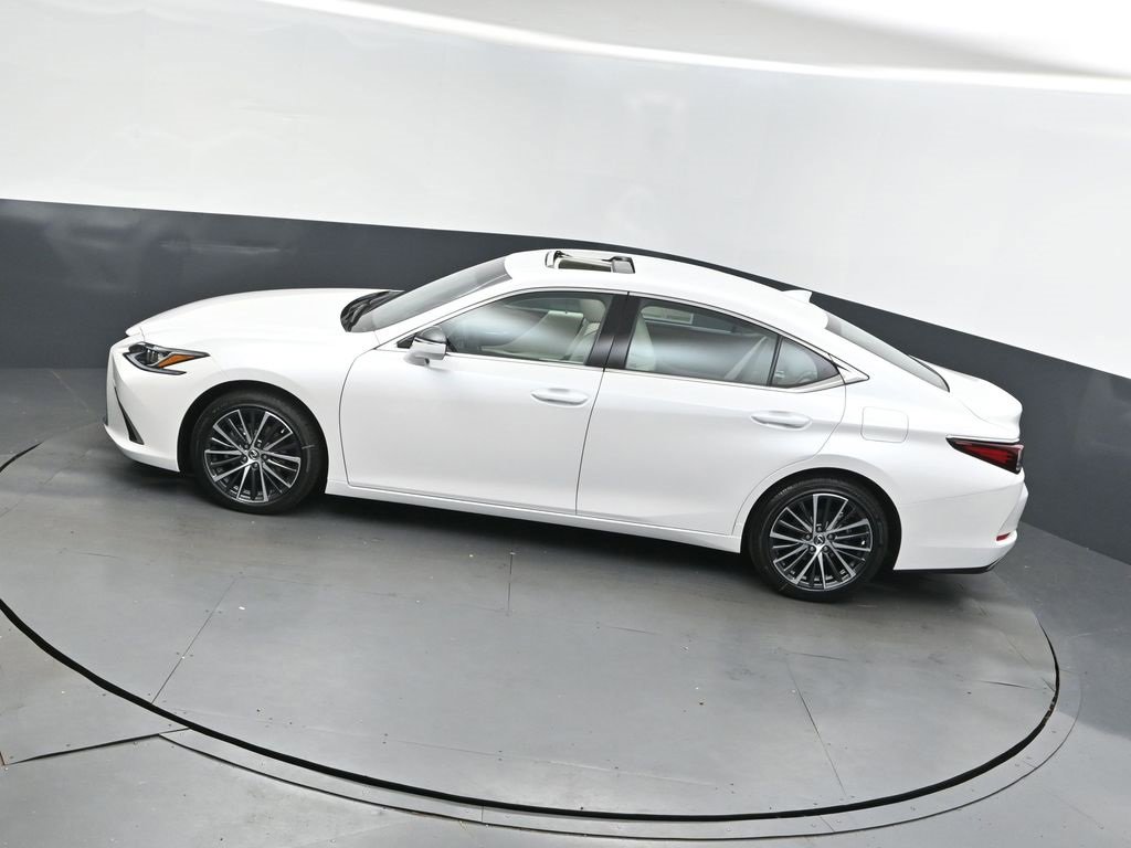 New 2025 Lexus ES 350 w/ Premium Package image 32