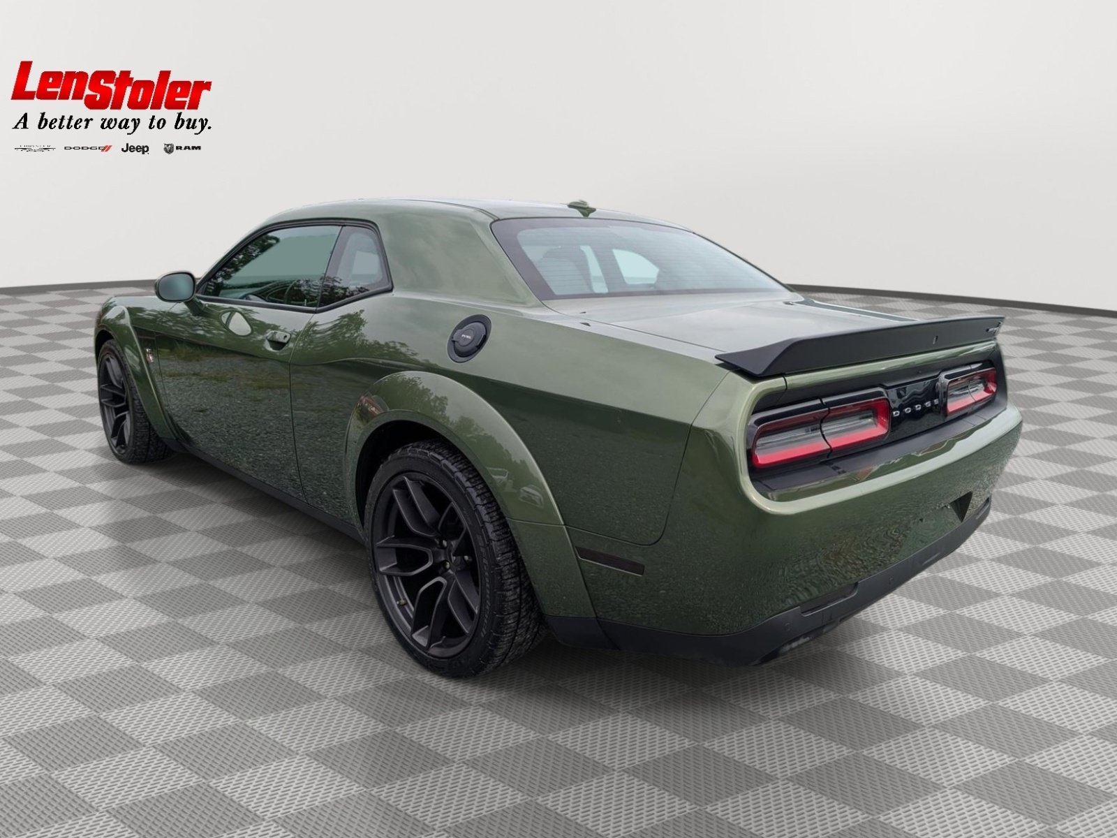 Used 2021 Dodge Challenger R/T Scat Pack RWD image 3