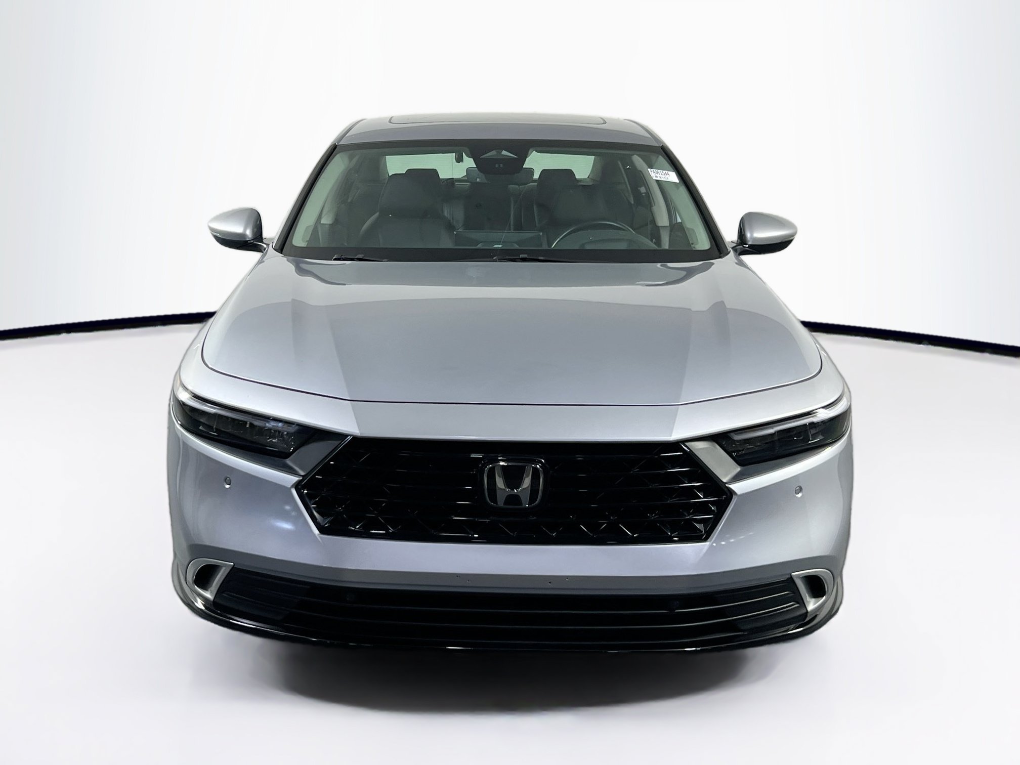 Used 2023 Honda Accord Touring image 2