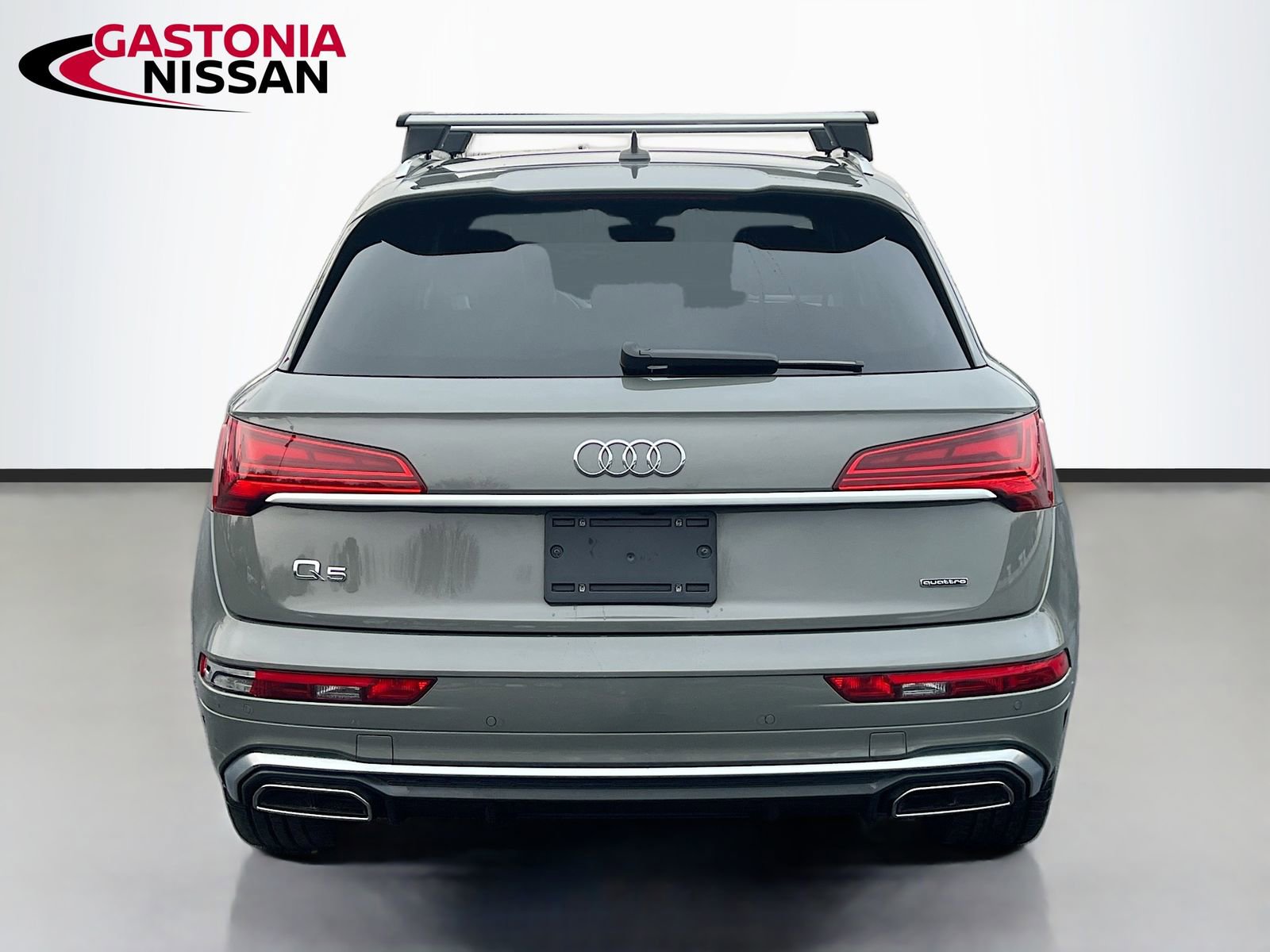 Used 2023 Audi Q5 2.0T Premium w/ Convenience Package image 7