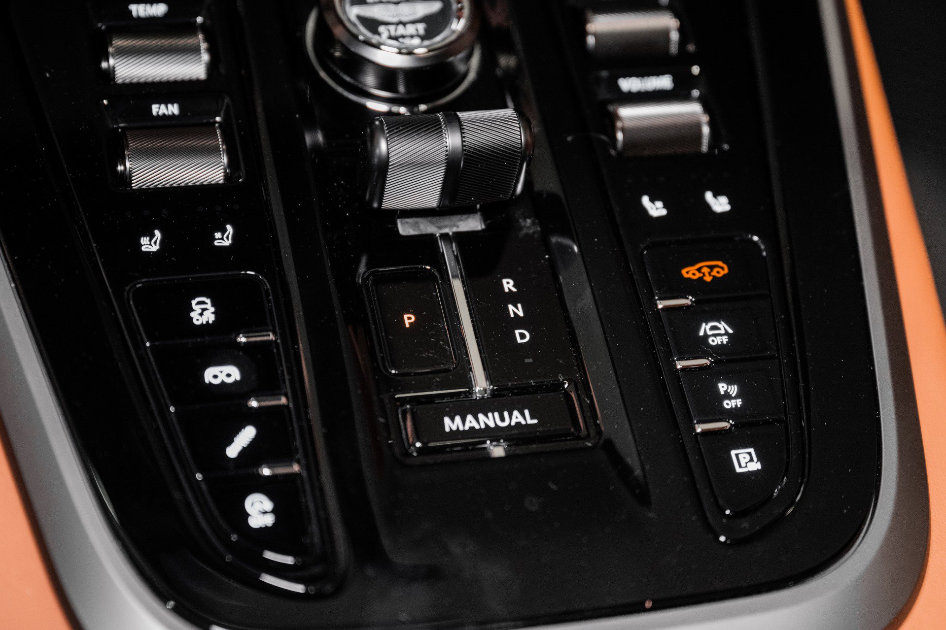 New 2026 Aston Martin DBX S image 40