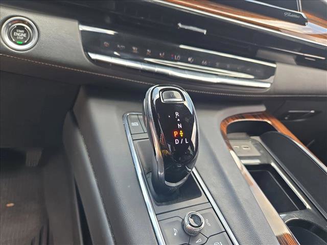 Used 2022 Cadillac Escalade ESV Luxury RWD image 11