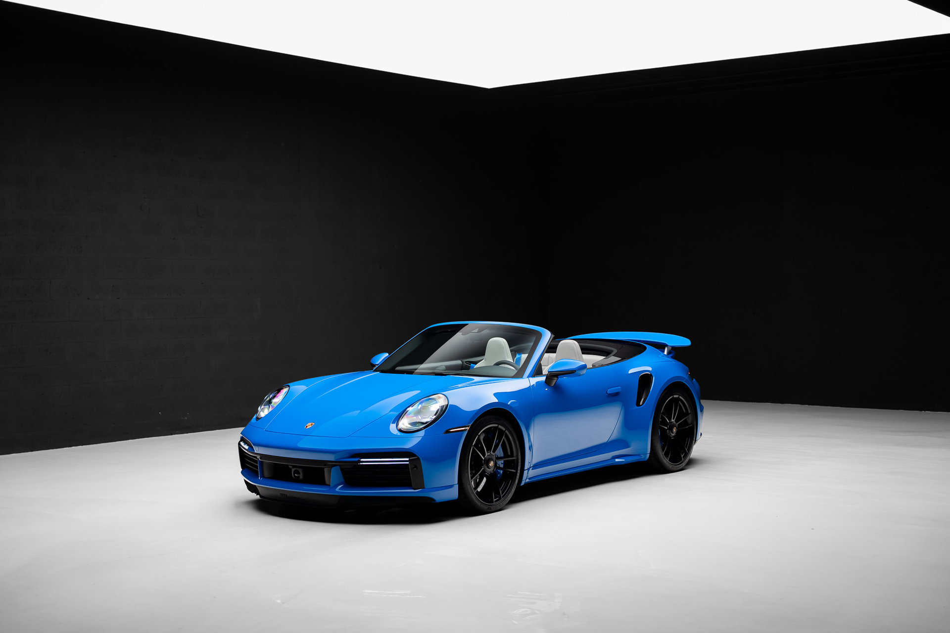 Used 2022 Porsche 911 Turbo S AWD/4WD image 6