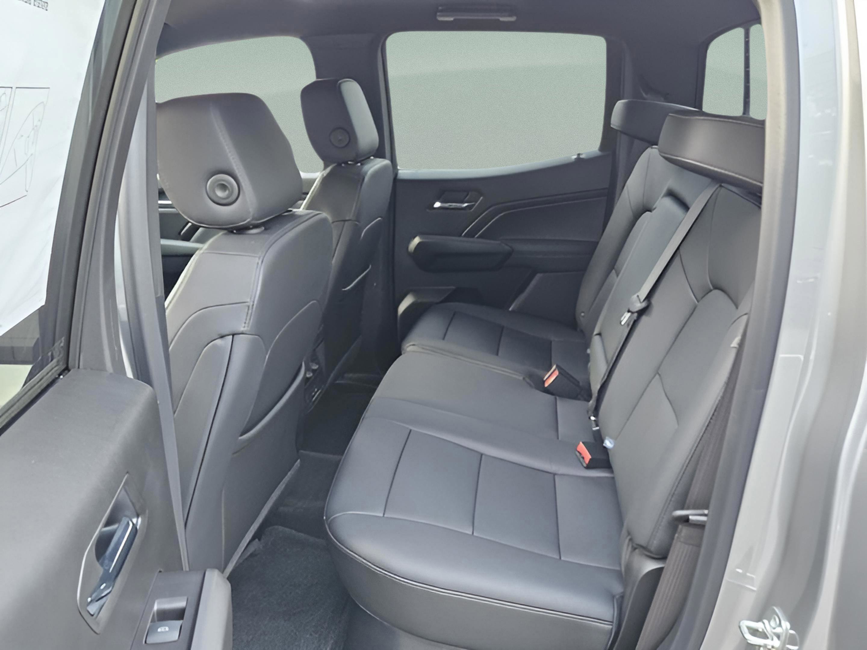 New 2026 Chevrolet Colorado LT w/ LT Convenience Package AWD/4WD image 21