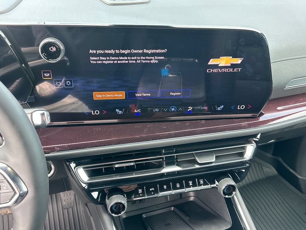 New 2026 Chevrolet Traverse Z71 w/ Enhanced Driving Package AWD/4WD image 23