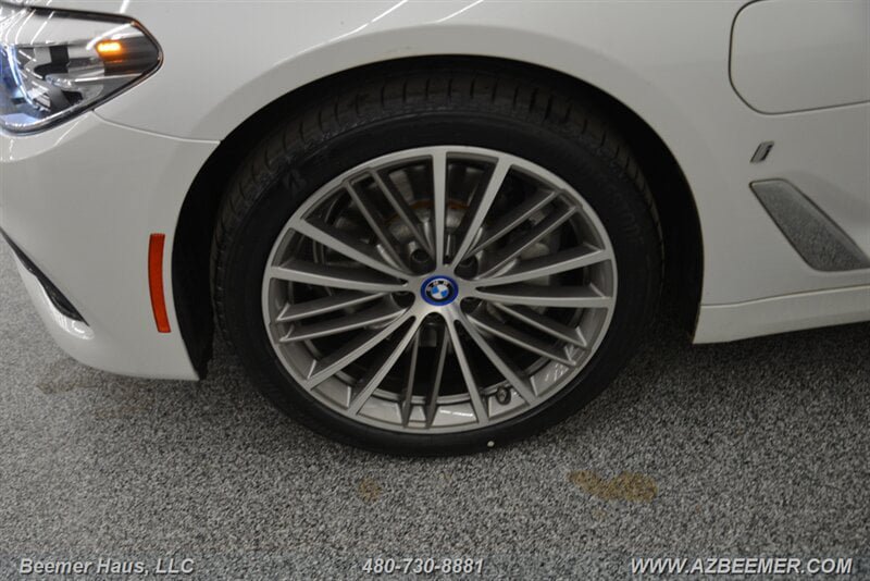 Used 2018 BMW 530e RWD image 50