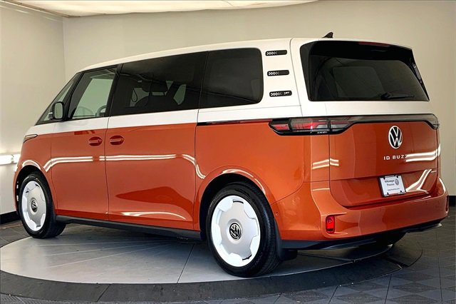 New 2025 Volkswagen ID. Buzz 1st Edition image 4