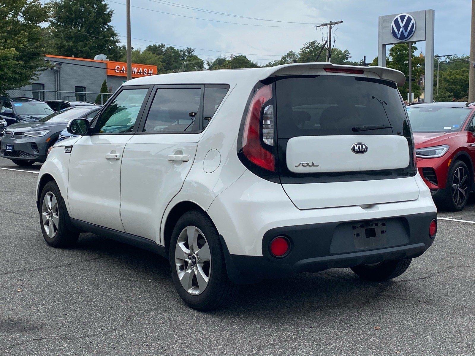 Used 2017 Kia Soul FWD image 2