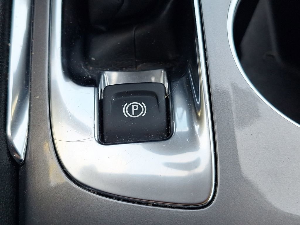 Used 2023 Chevrolet Malibu LT image 35