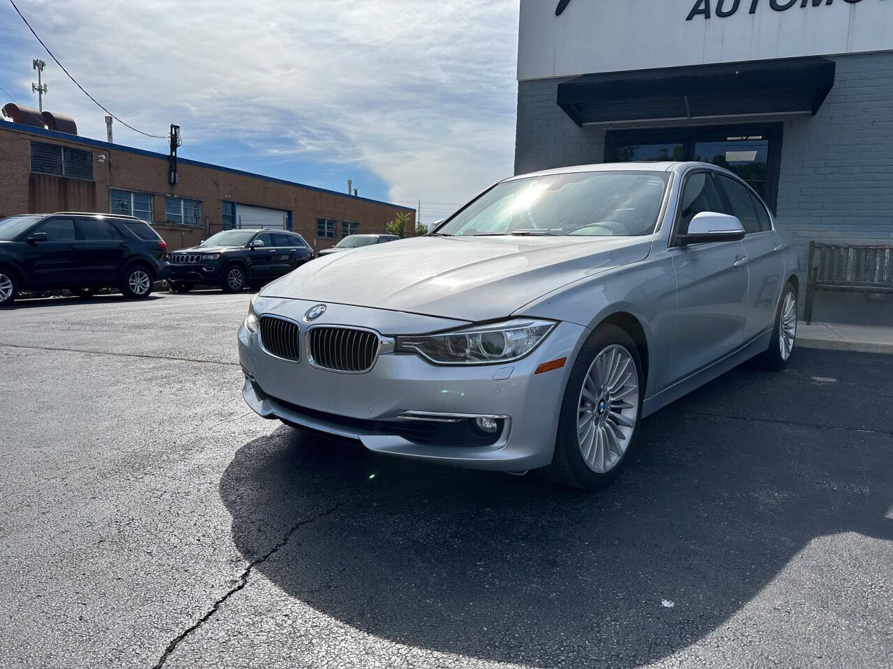 Used 2015 BMW 328i xDrive Sedan AWD/4WD image 7