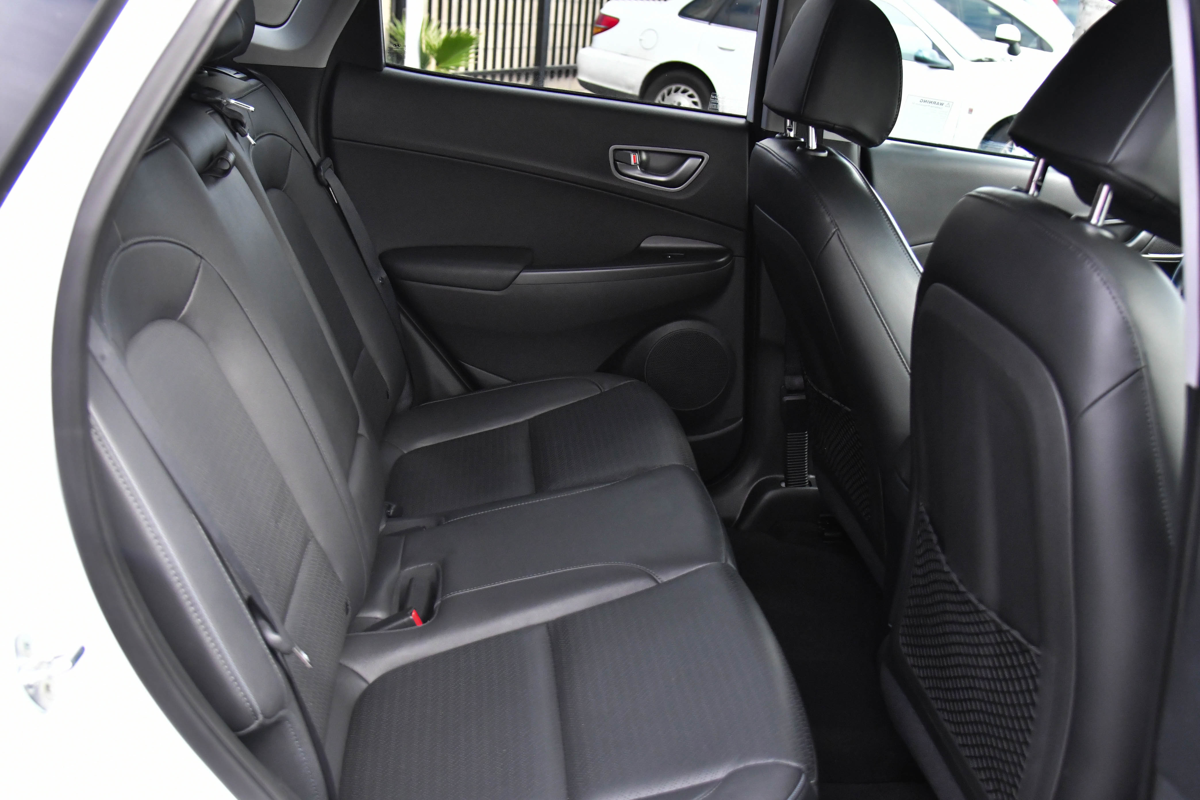 Used 2021 Hyundai Kona Limited FWD image 41