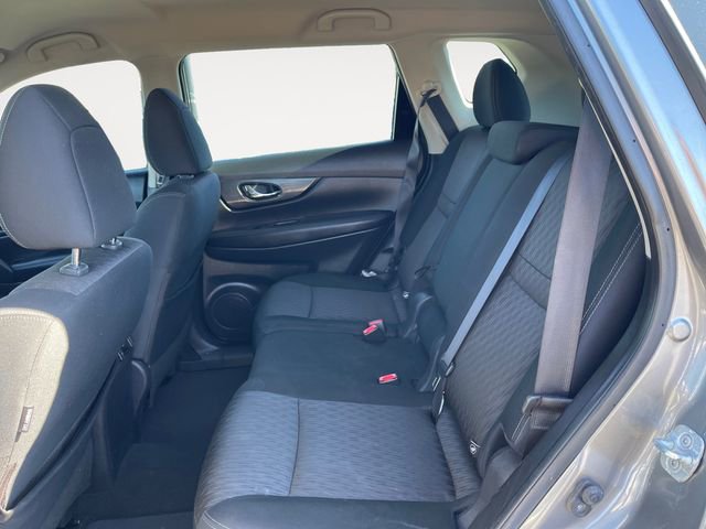 Used 2018 Nissan Rogue S image 14