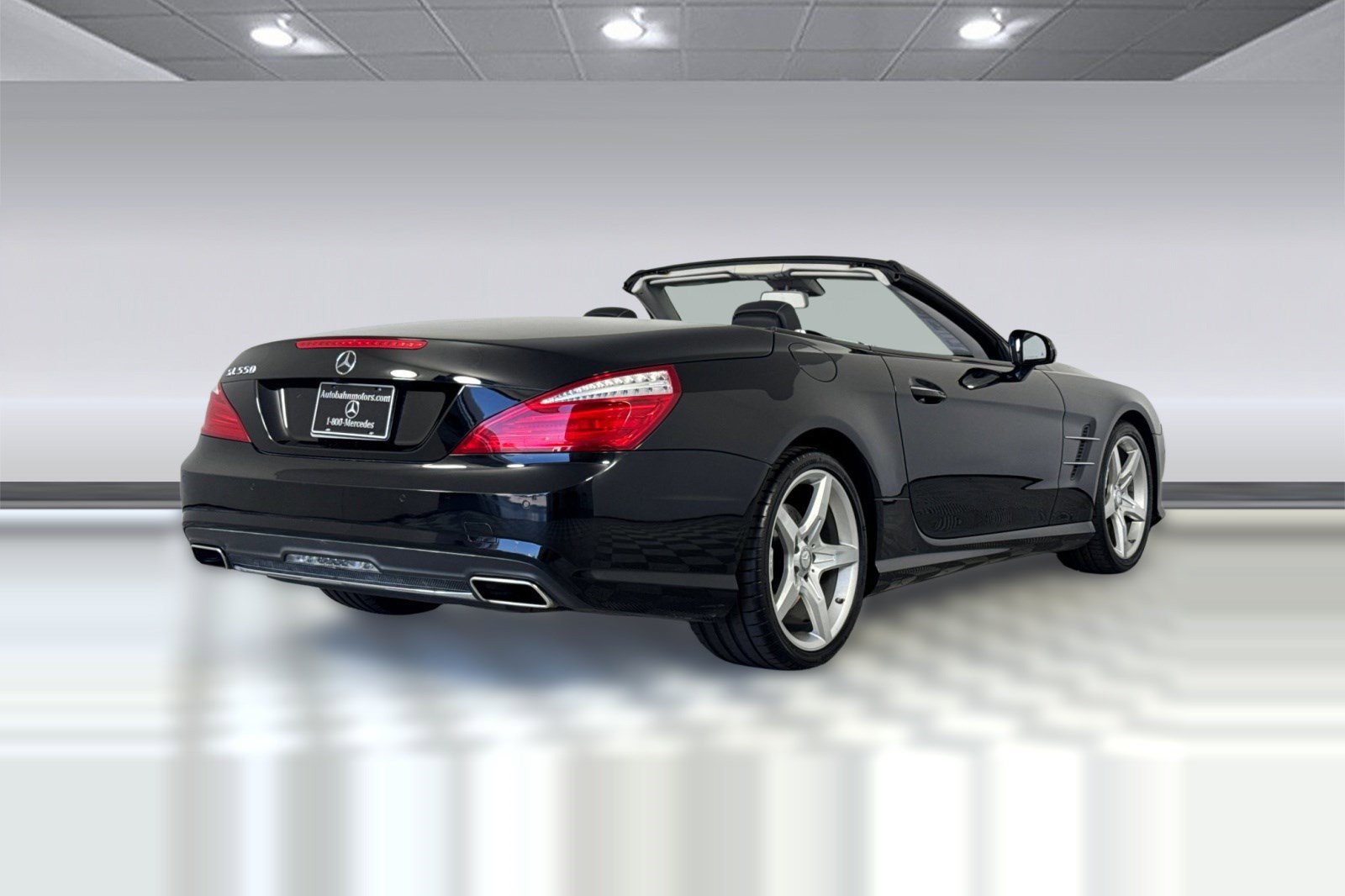 Used 2013 Mercedes-Benz SL 550 w/ Premium Pkg image 8