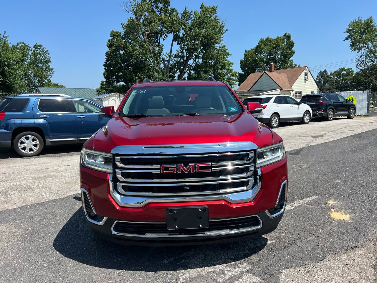 Used 2021 GMC Acadia SLT w/ Premium Package AWD/4WD image 2
