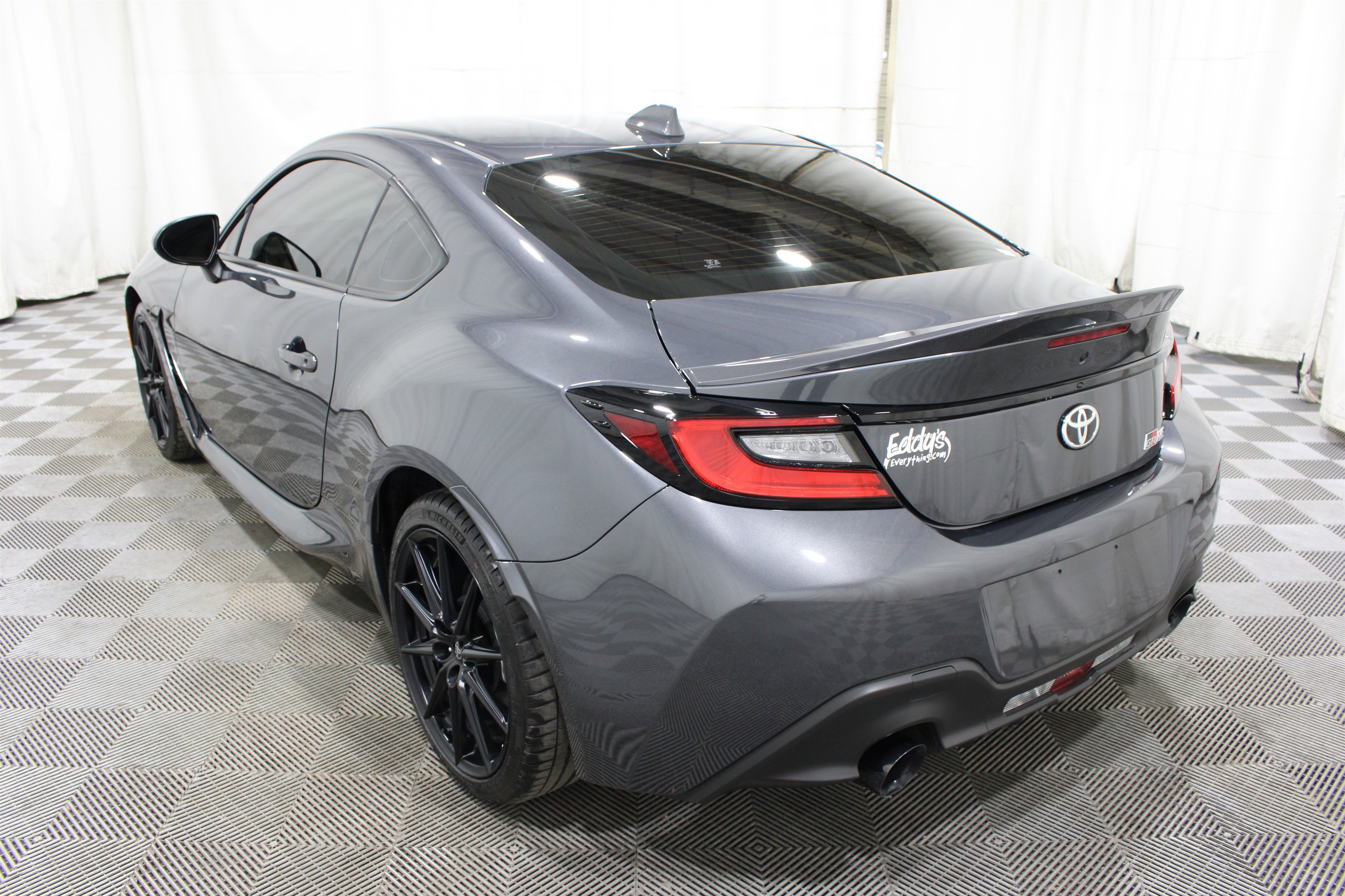 Used 2025 Toyota GR86 Premium w/ ALL Weather Mat Package (TMS) image 28