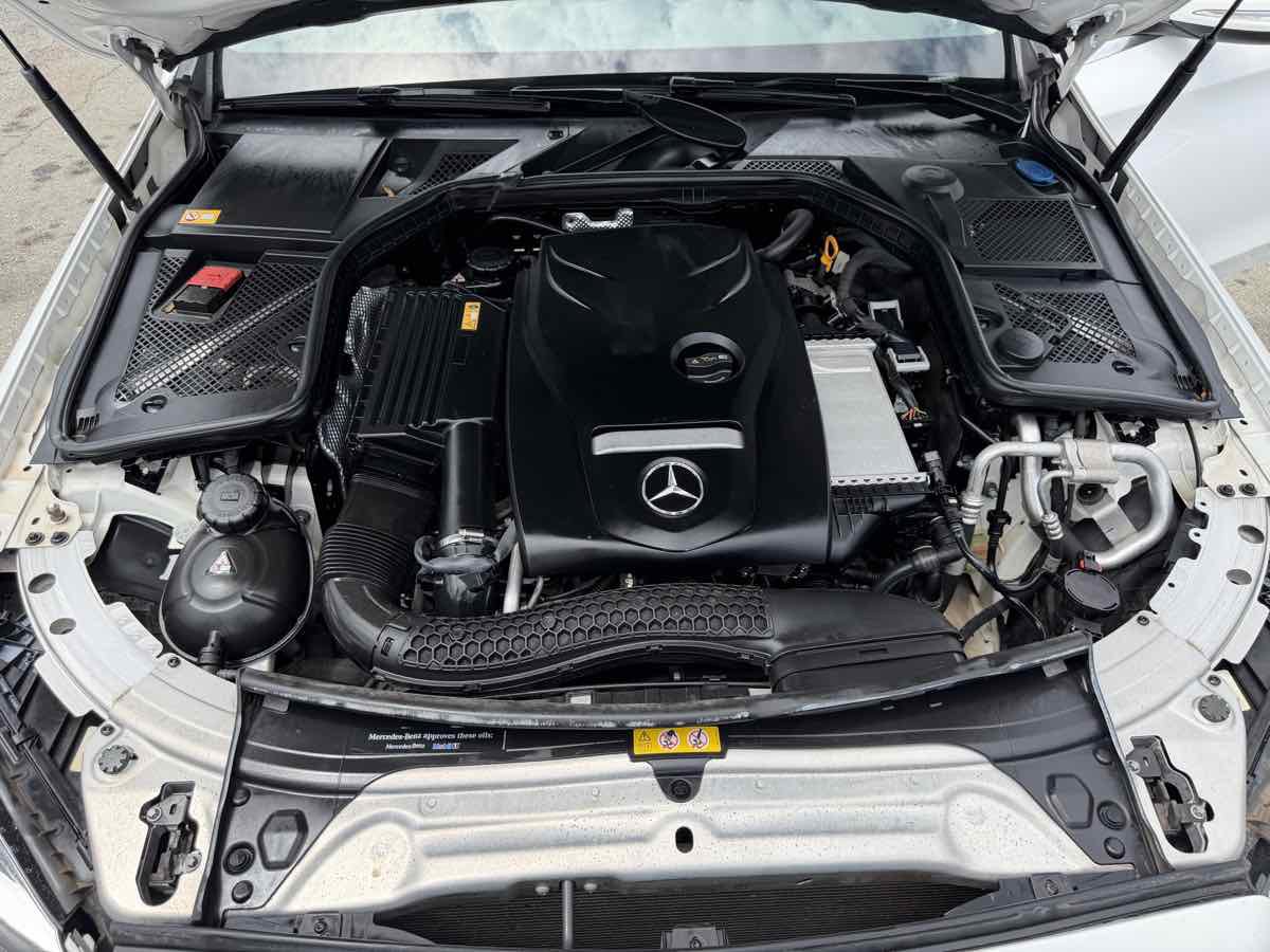 Used 2015 Mercedes-Benz C 300 Sedan image 17