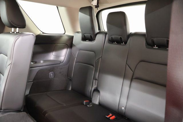 New 2025 Nissan Pathfinder SL w/ Black Appearance Package image 29