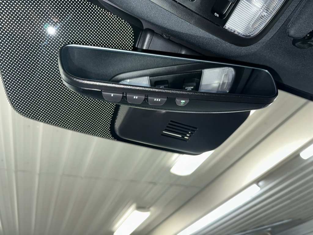 Used 2025 Honda Passport EX-L image 17