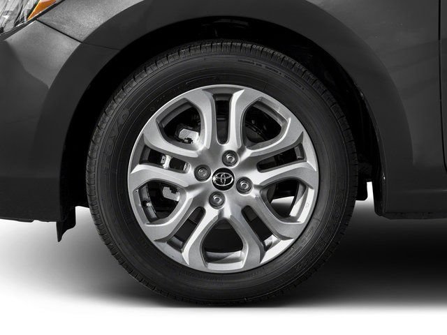 Used 2018 Toyota Yaris iA FWD image 11