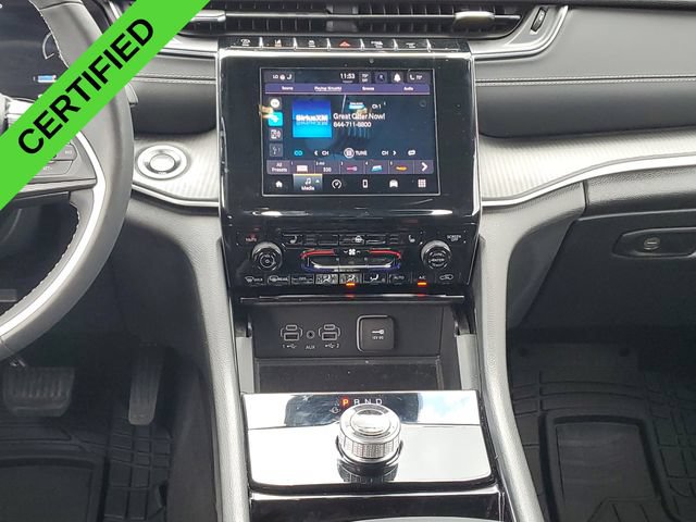 Used 2023 Jeep Grand Cherokee Laredo w/ Luxury Tech Group I AWD/4WD image 26